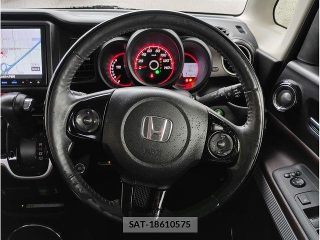 Honda N BOX SLASH 2015-08 8881189-18