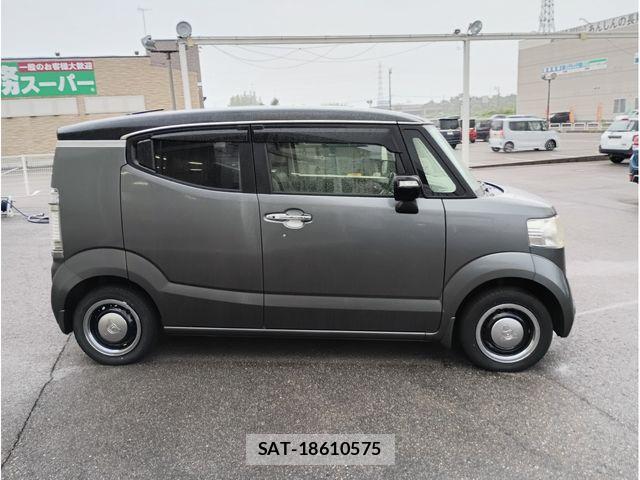 Honda N BOX SLASH 2015-08 8881189-3