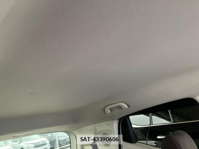 Honda N BOX SLASH 2019-09 8881190-11