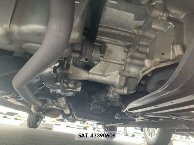 Honda N BOX SLASH 2019-09 8881190-4