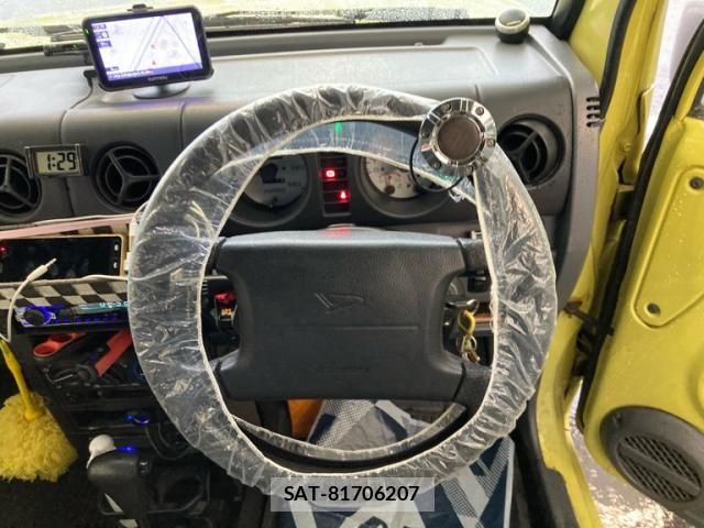 Daihatsu NAKED 2000-01 7726513-13