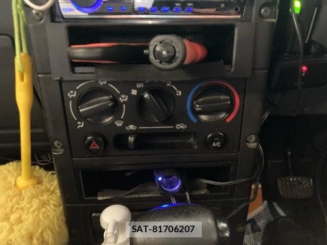 Daihatsu NAKED 2000-01 7726513-16