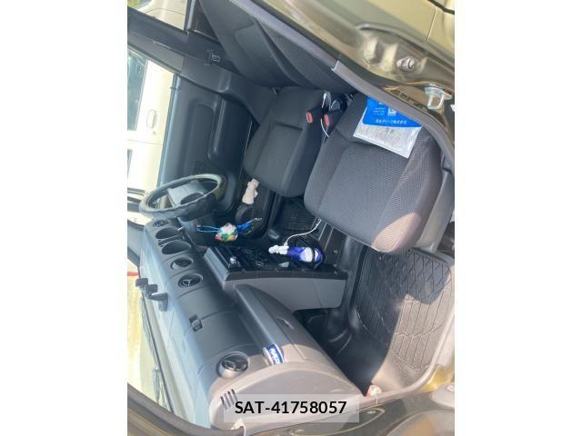 Daihatsu NAKED 2000-02 8209140-18