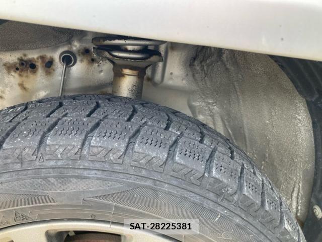 Daihatsu NAKED 2000-01 8881194-9