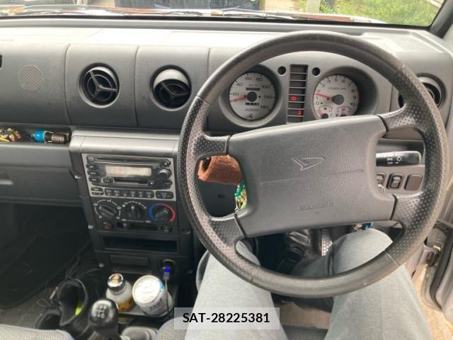 Daihatsu NAKED 2000-01 8881194-18
