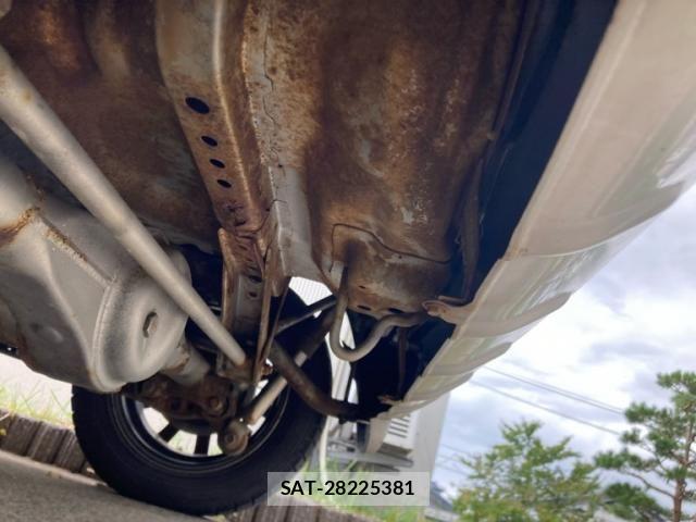 Daihatsu NAKED 2000-01 8881194-6