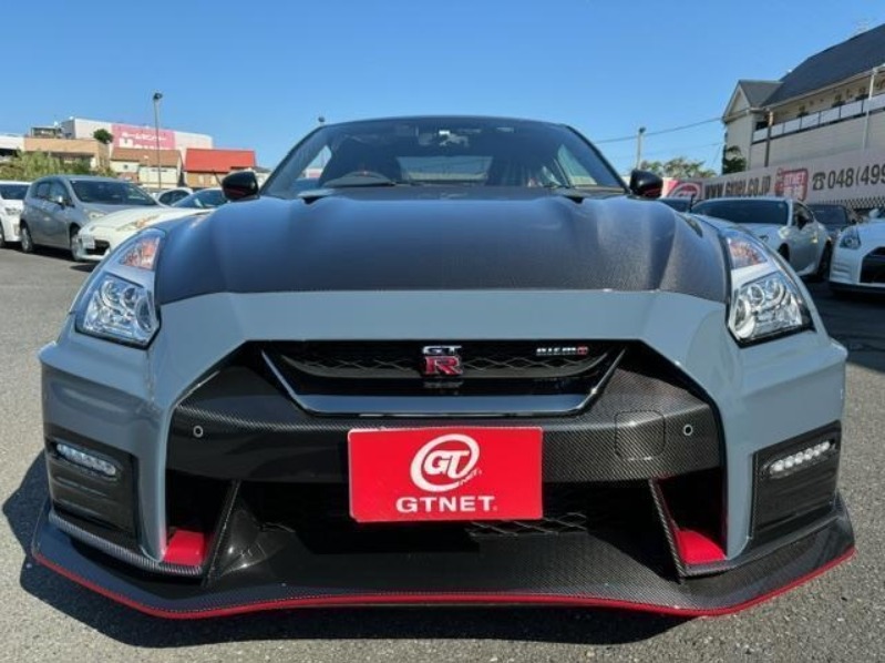 Nissan GT-R 2022-03 523597-3
