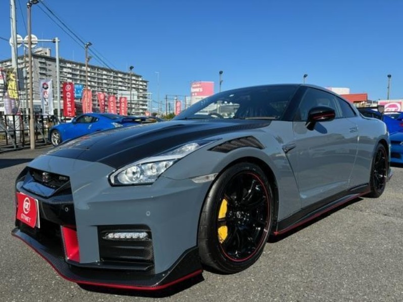 Nissan GT-R 2022-03 523597-4