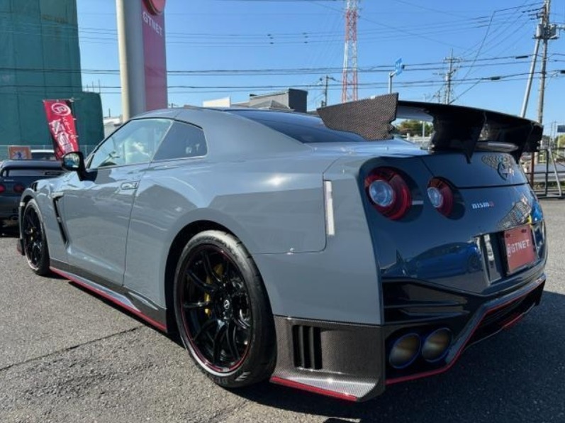 Nissan GT-R 2022-03 523597-7