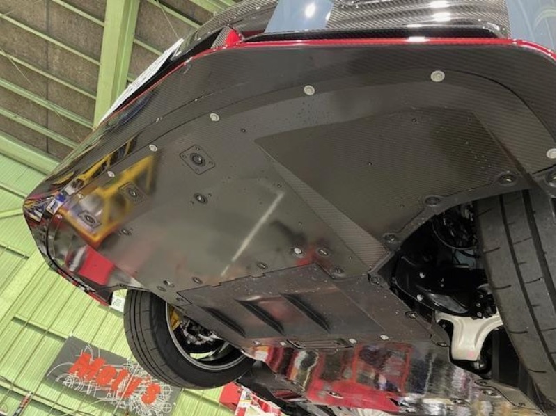 Nissan GT-R 2022-03 523597-10