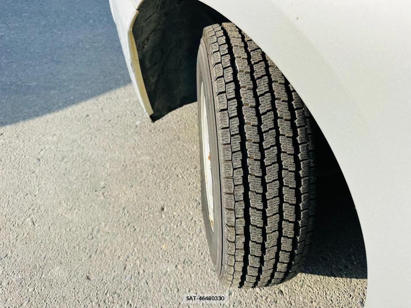 Nissan AD EXPERT 2013 6744204-30
