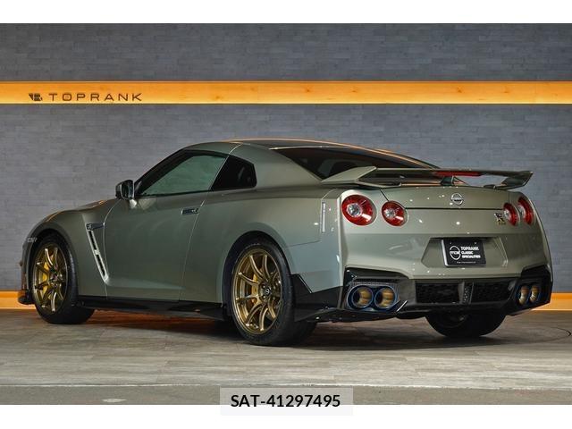 Nissan GT-R 2025-01 8225963-2