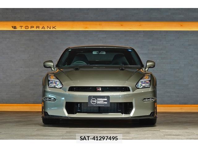 Nissan GT-R 2025-01 8225963-6