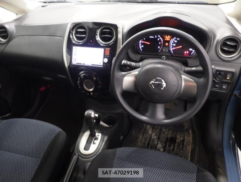 Nissan NOTE 2014-02 847227-5