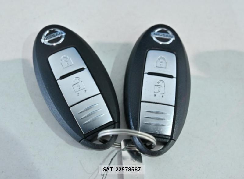 Nissan NOTE 2014-05 847228-9