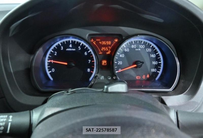 Nissan NOTE 2014-05 847228-7