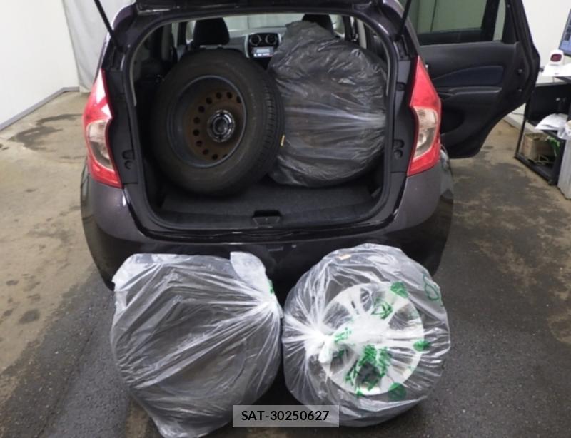 Nissan NOTE 2014-05 847229-8