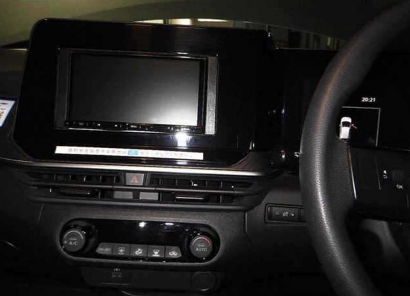 Nissan NOTE 2022-07 1030986-4