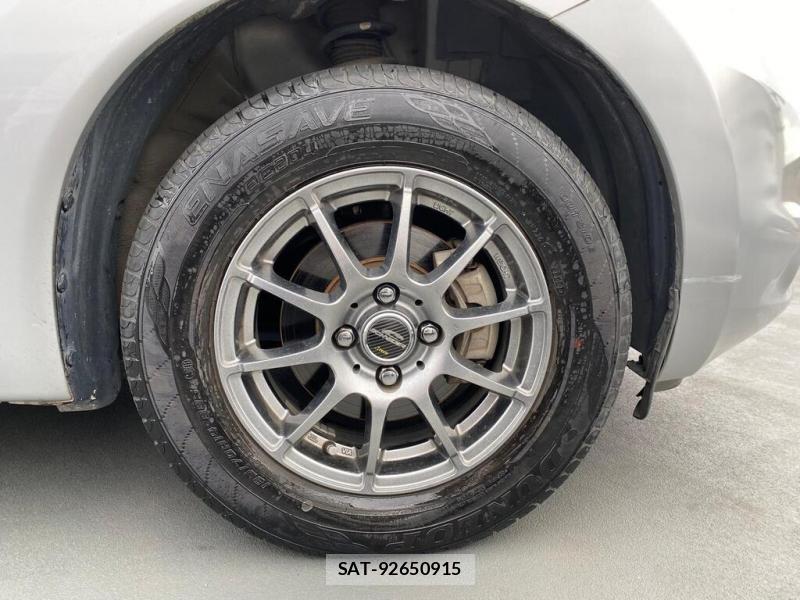 Nissan NOTE 2013 1401556-24