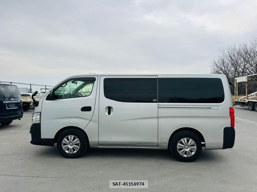 Nissan NV350 Caravan 2020 3546401-1