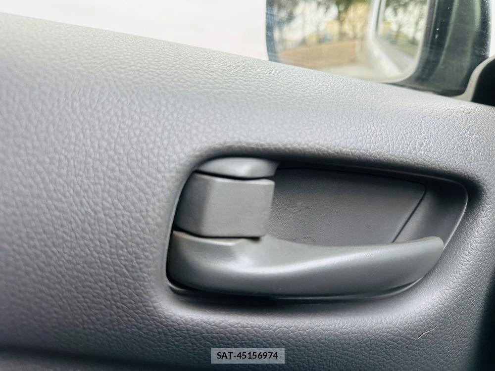 Nissan NV350 Caravan 2020 3546401-21