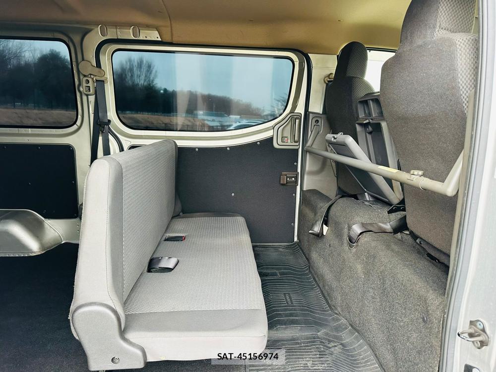 Nissan NV350 Caravan 2020 3546401-8