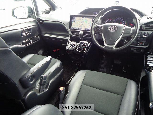 Toyota NOAH 2018-08 510002-9
