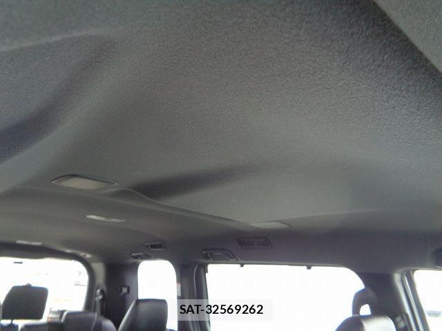 Toyota NOAH 2018-08 510002-19