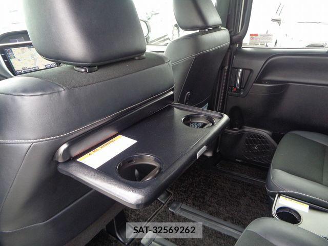 Toyota NOAH 2018-08 510002-24