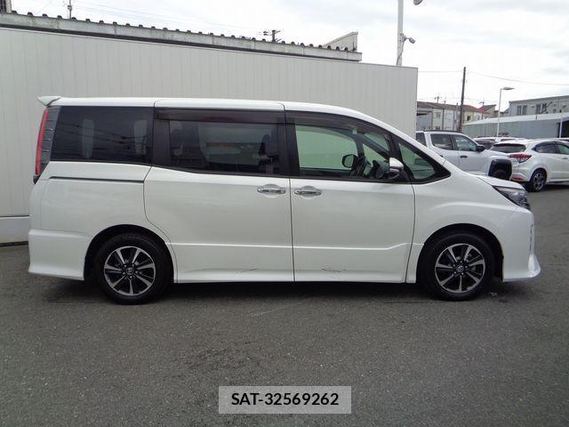 Toyota NOAH 2018-08 510002-27