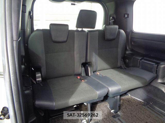 Toyota NOAH 2018-08 510002-6