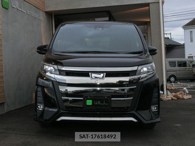 Toyota NOAH 2017-09 529979-5