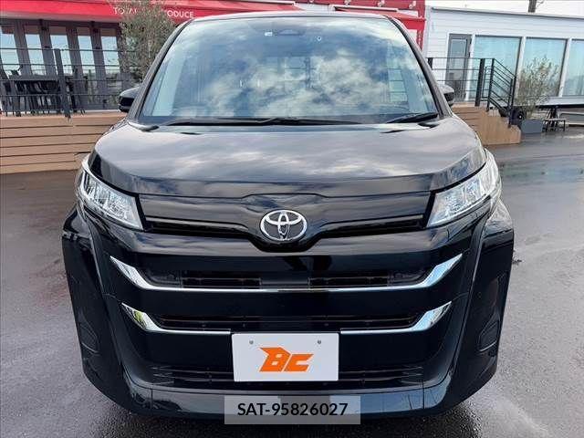 Toyota NOAH 2022-10 612909-8
