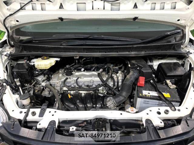 Toyota NOAH 2020-03 691084-19