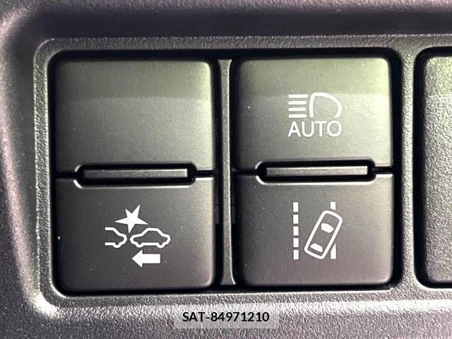 Toyota NOAH 2020-03 691084-5