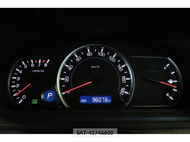 Toyota NOAH 2016-10 814759-13