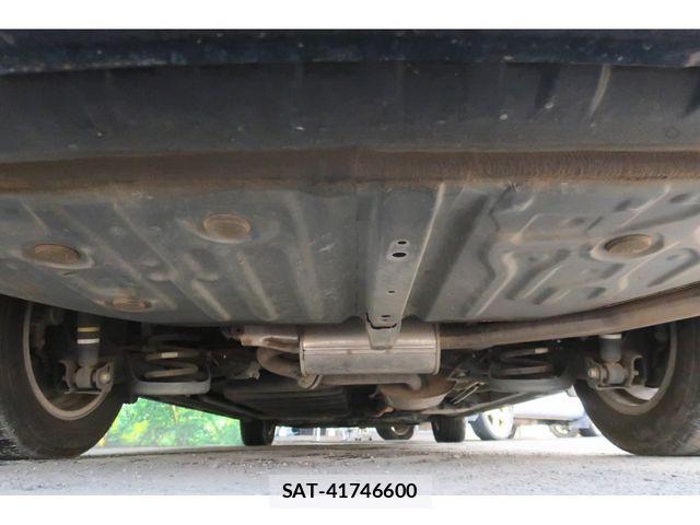 Toyota NOAH 2016-10 814759-28
