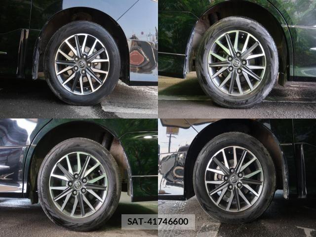 Toyota NOAH 2016-10 814759-4