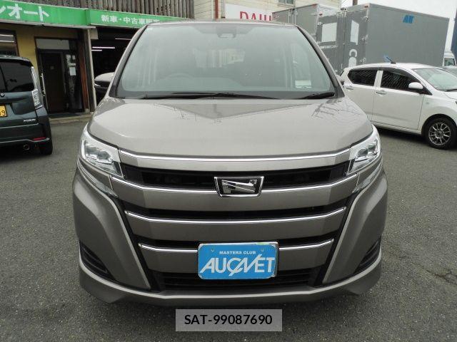 Toyota NOAH 2018-05 1017487-5