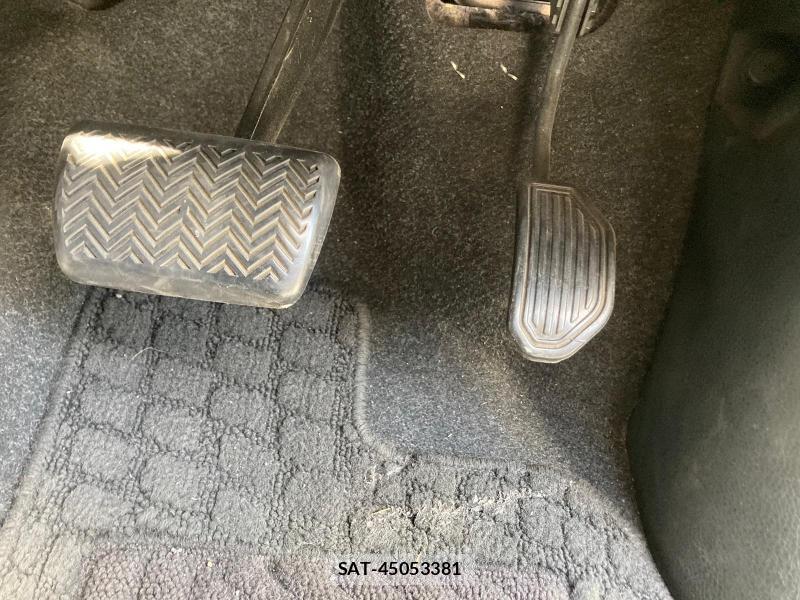 Toyota NOAH 2018 1289513-24
