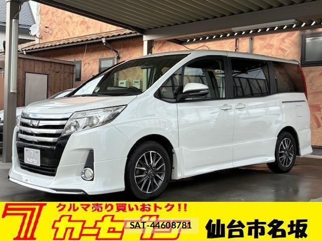 Toyota NOAH 2015-01 1303369-0