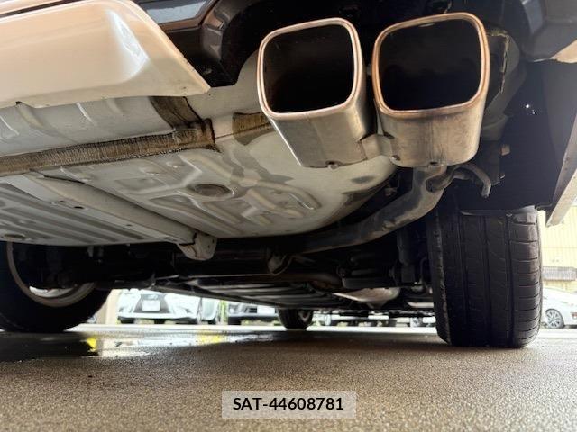 Toyota NOAH 2015-01 1303369-16