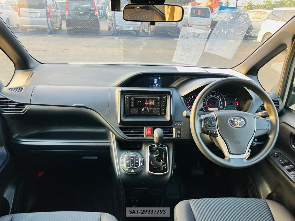 Toyota NOAH 2018 1230264-12