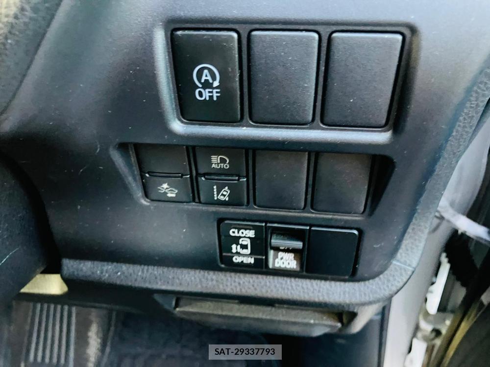Toyota NOAH 2018 1230264-17