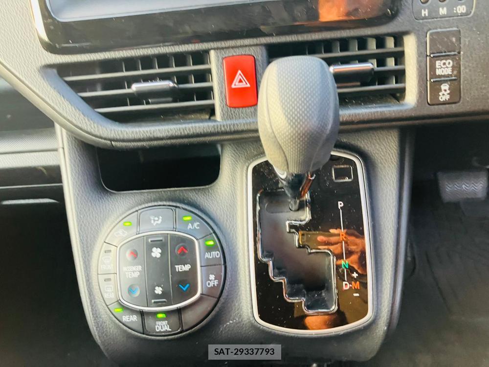 Toyota NOAH 2018 1230264-20