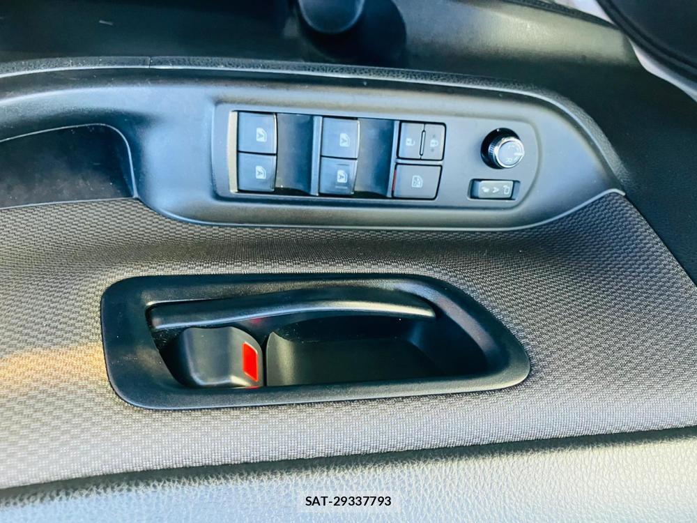 Toyota NOAH 2018 1230264-21