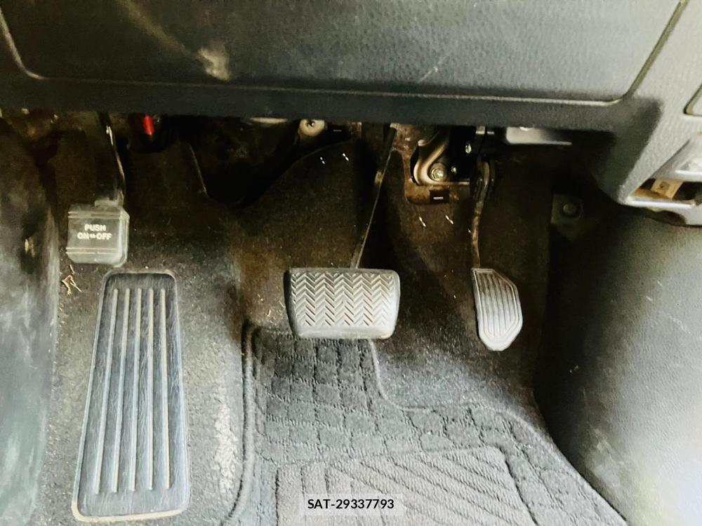 Toyota NOAH 2018 1230264-22