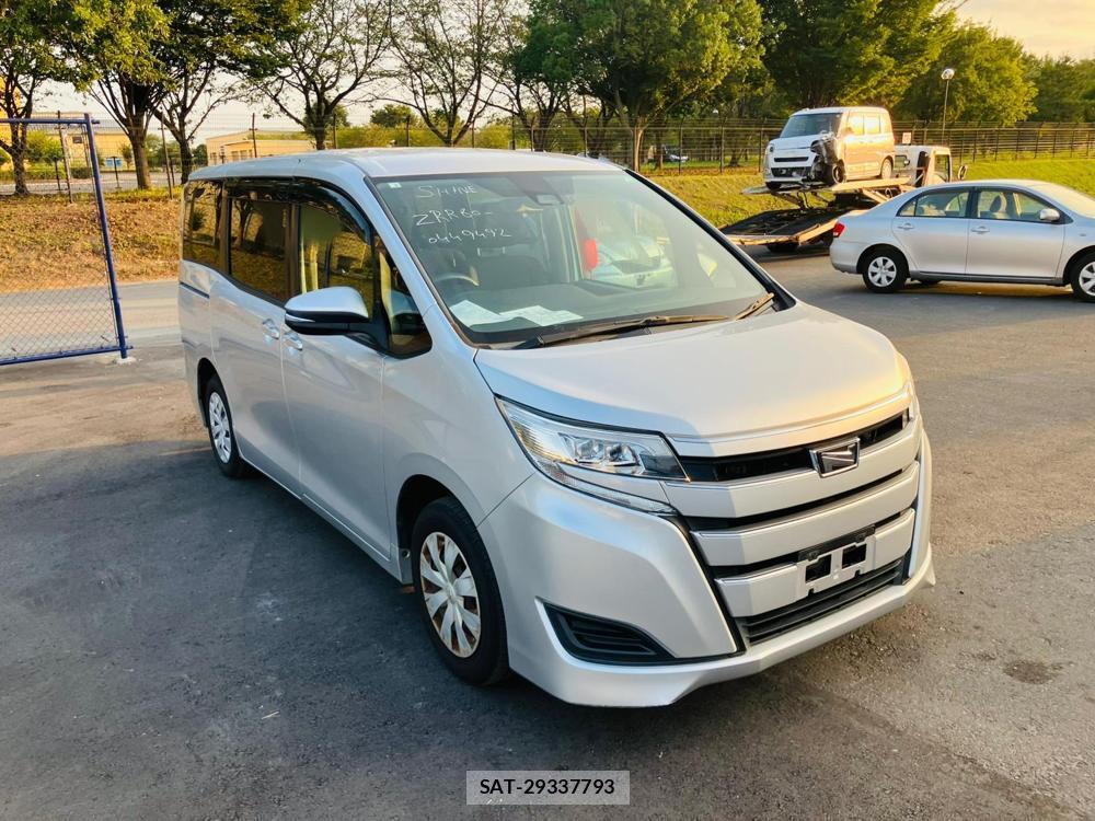 Toyota NOAH 2018 1230264-6