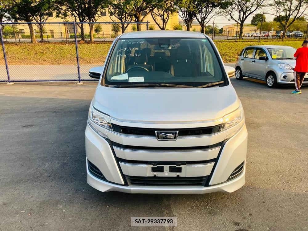 Toyota NOAH 2018 1230264-7