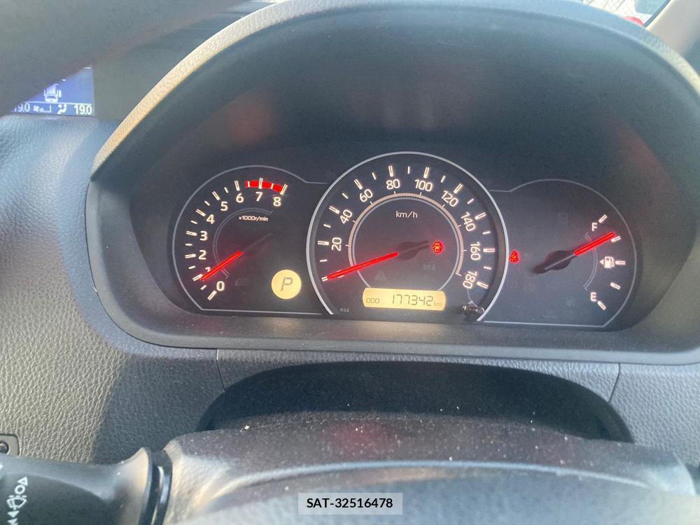 Toyota NOAH 2019-03 1329130-14